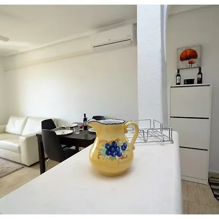 Apartamento 1 Pool & Gym Torrevieja